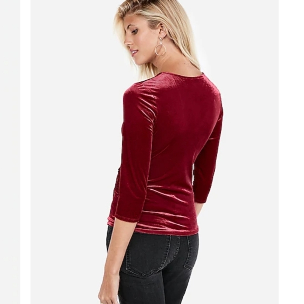 ⭐️40% Off⭐️ Express Red Ribbed Velvet Wrap Front Top - Picture 2 of 9